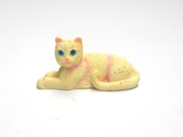 1/12サイズのドールハウス用ミニチュア猫です