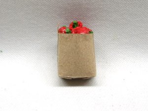 画像1: 紙袋入り野菜（パプリカ）