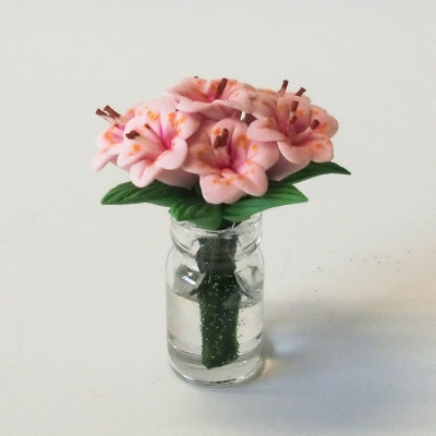 画像3: ガラス花瓶入り”ユリの花”