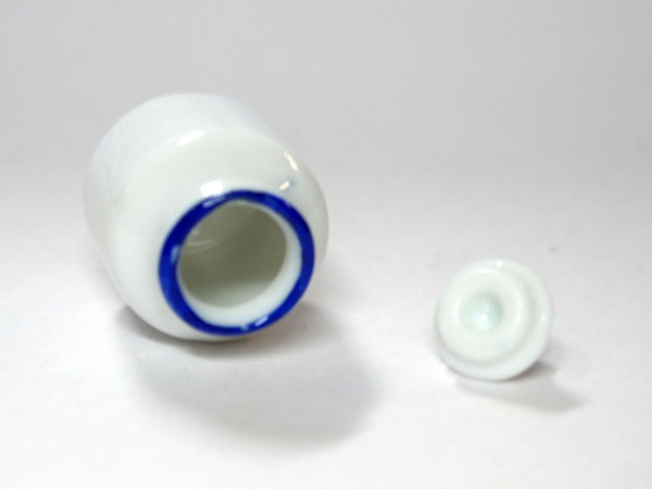 画像3: 陶器　保存容器　白