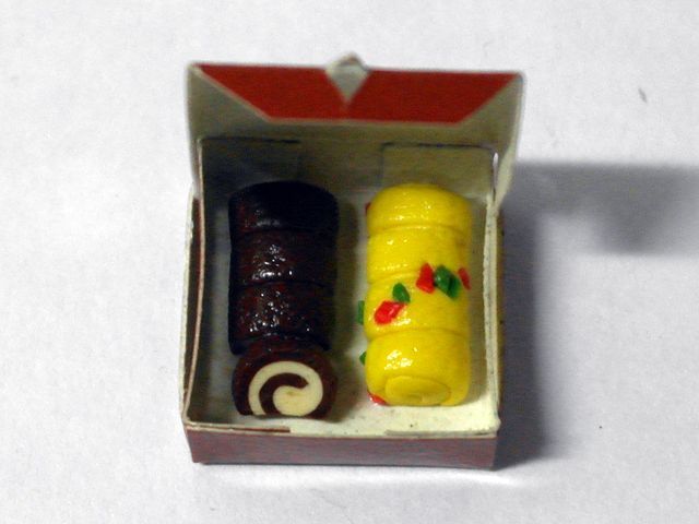 画像1: 箱入りケーキ