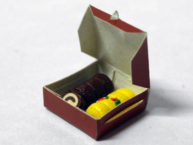 画像3: 箱入りケーキ